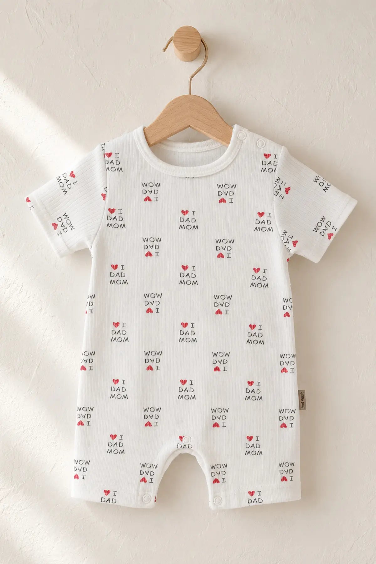 Unisex Bebek Organik Pamuklu Yazlık Kısa Kollu Fitilli Mom Dad Desenli Tulum 0-12 Ay