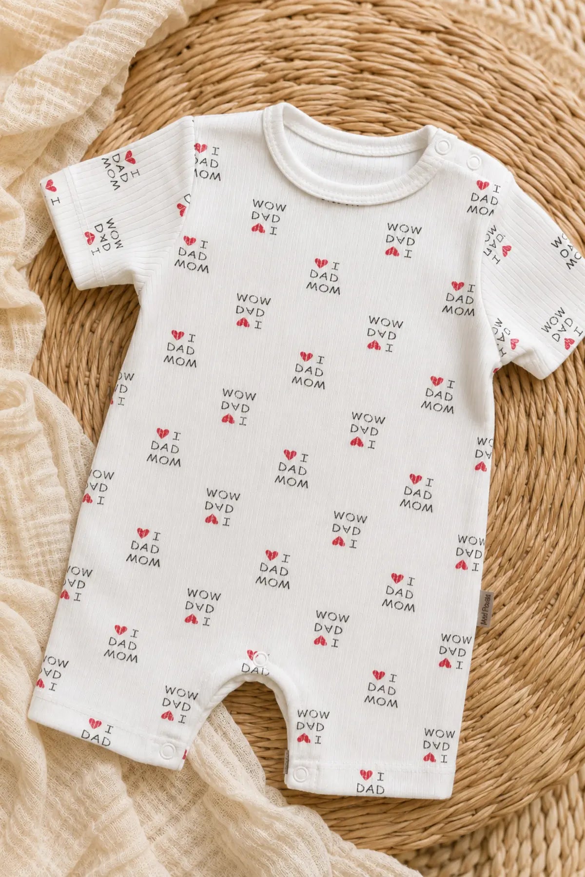 Unisex Bebek Organik Pamuklu Yazlık Kısa Kollu Fitilli Mom Dad Desenli Tulum 0-12 Ay