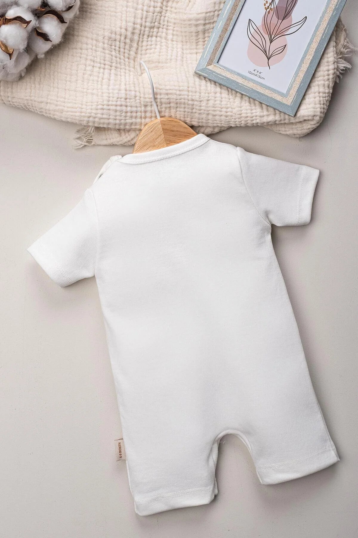Unisex Organik Beyaz Anne Baba Baskılı Yandan Çıt Çıtlı 0-12 Ay Bebek Tulum