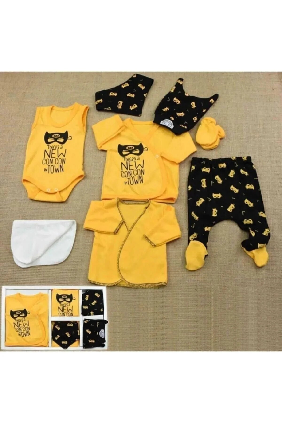 Hastane Çıkış Seti Batman Desenli 8’li Kutulu Erkek Bebek Yeni Doğan