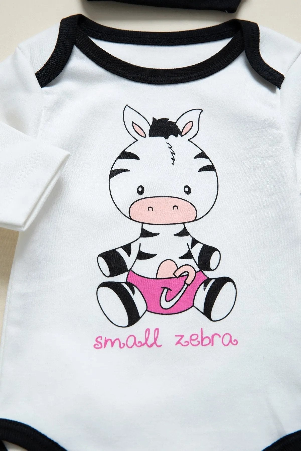 3 Parça Kalpli Fiyonklu Şapkalı Kız Bebek Zıbın Takımı 3'lü