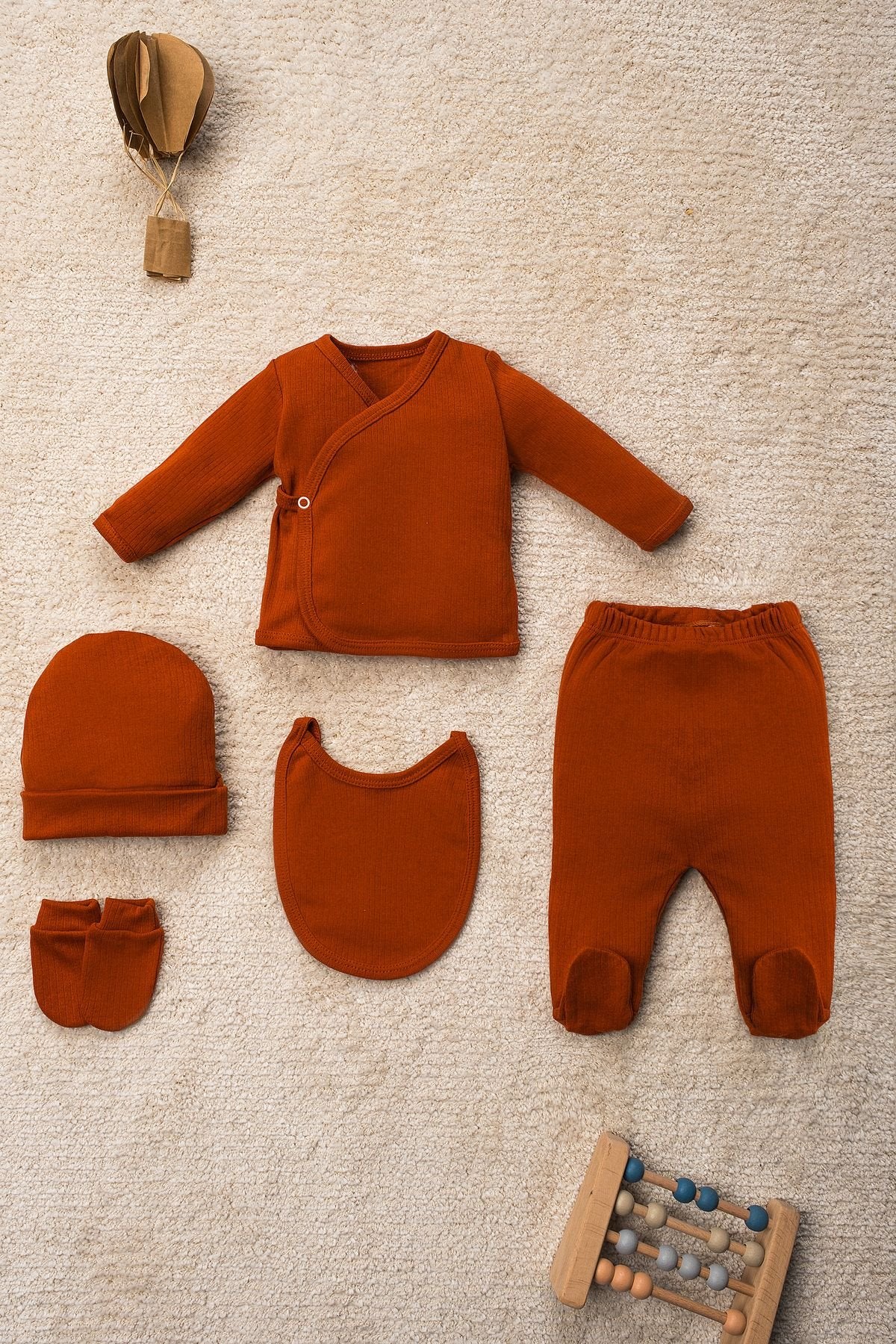 Düz Renk Organik Pamuk Kutulu 5 Parça Hastane Çıkış Seti