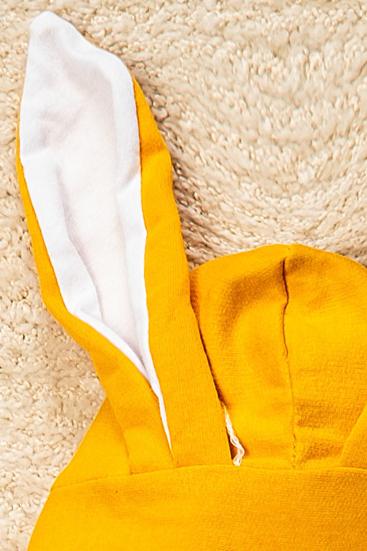 Tavşan Nakışlı  Kulaklı  Tulum