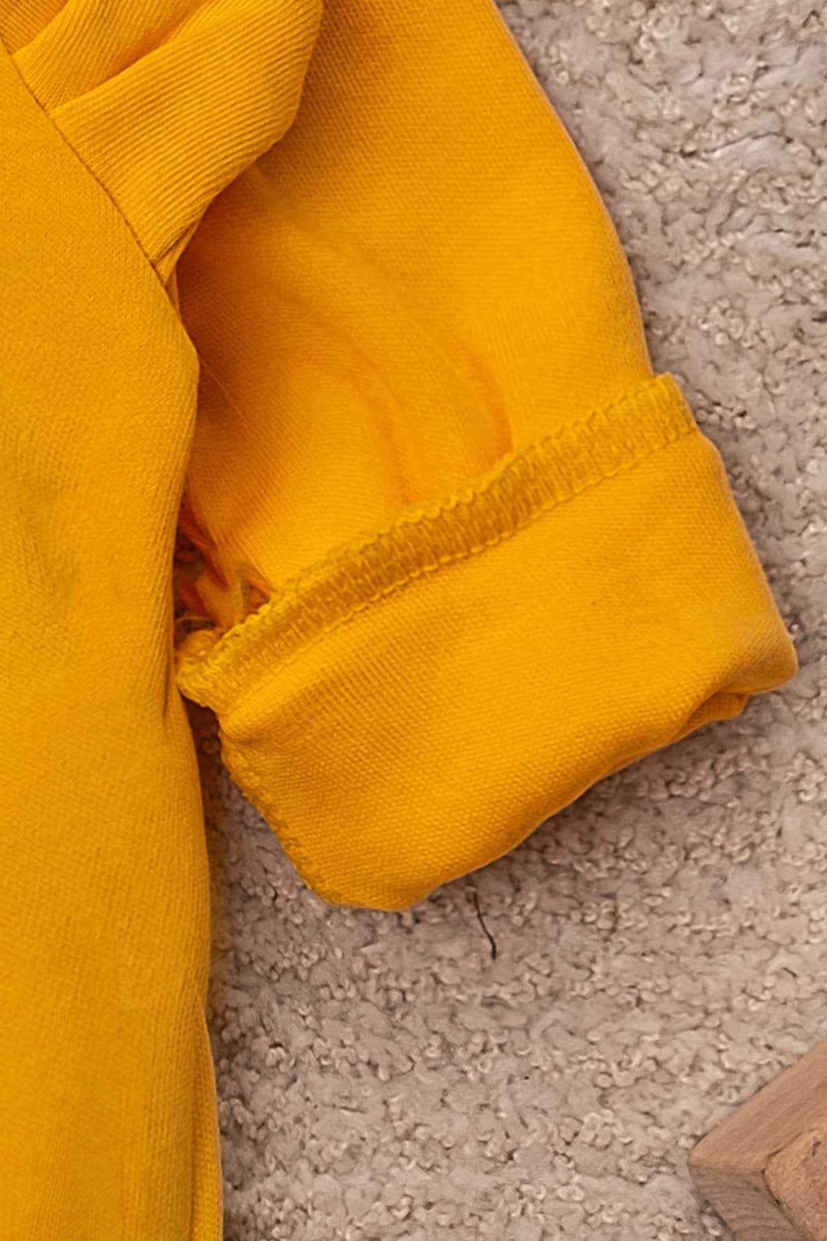 Gülen Yüz Desenli Şapkalı Bebek Tulum