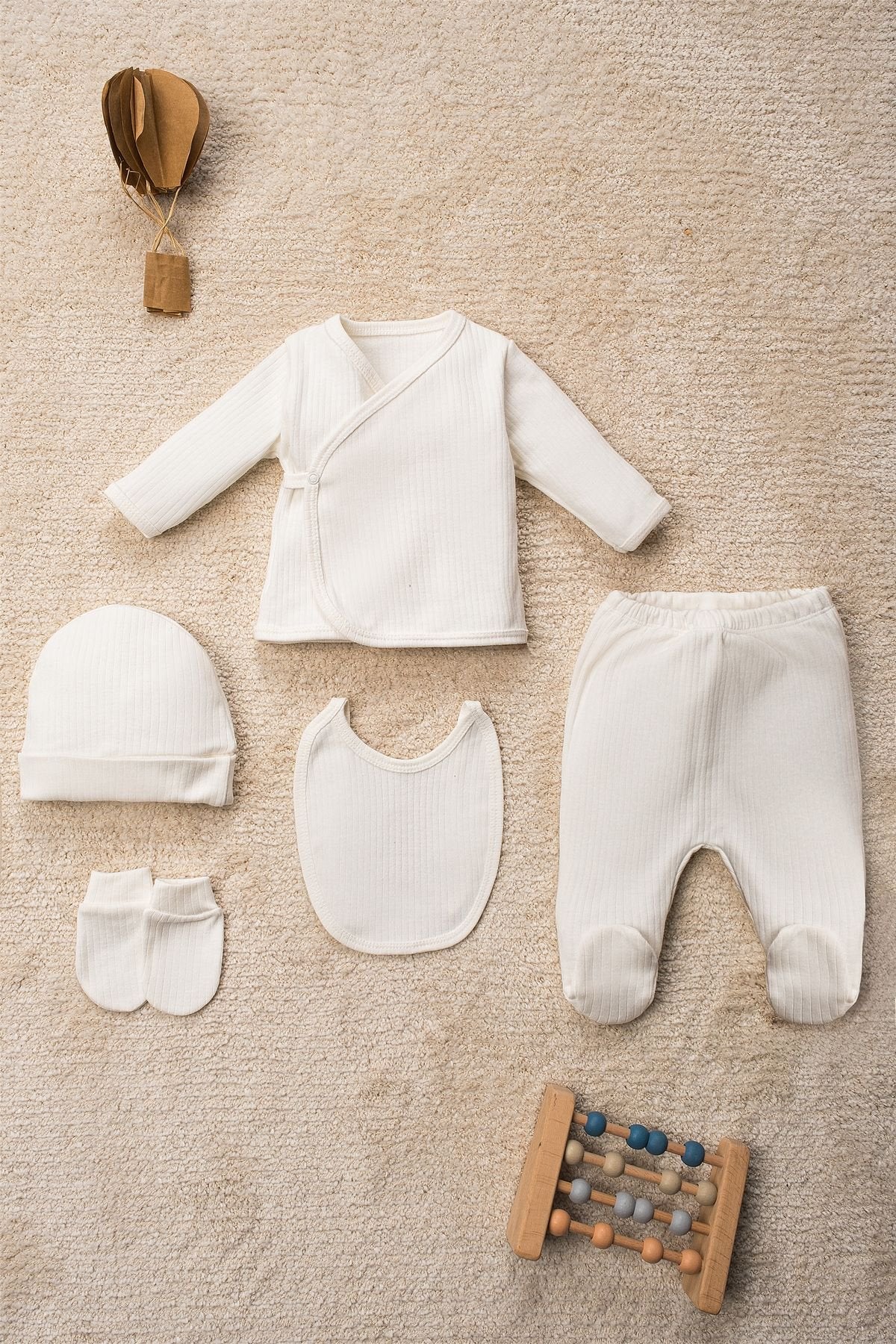 Düz Renk Organik Pamuk Kutulu 5 Parça Hastane Çıkış Seti