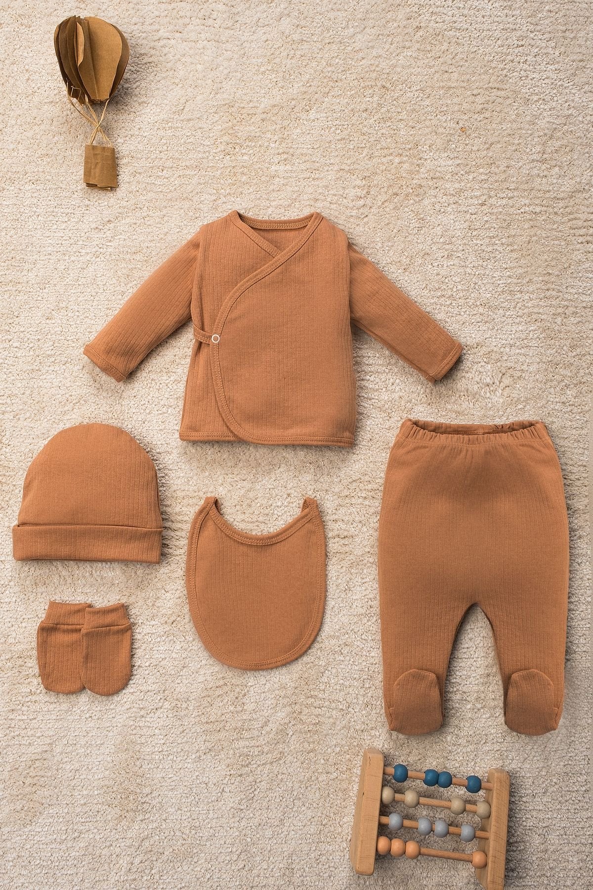 Düz Renk Organik Pamuk Kutulu 5 Parça Hastane Çıkış Seti