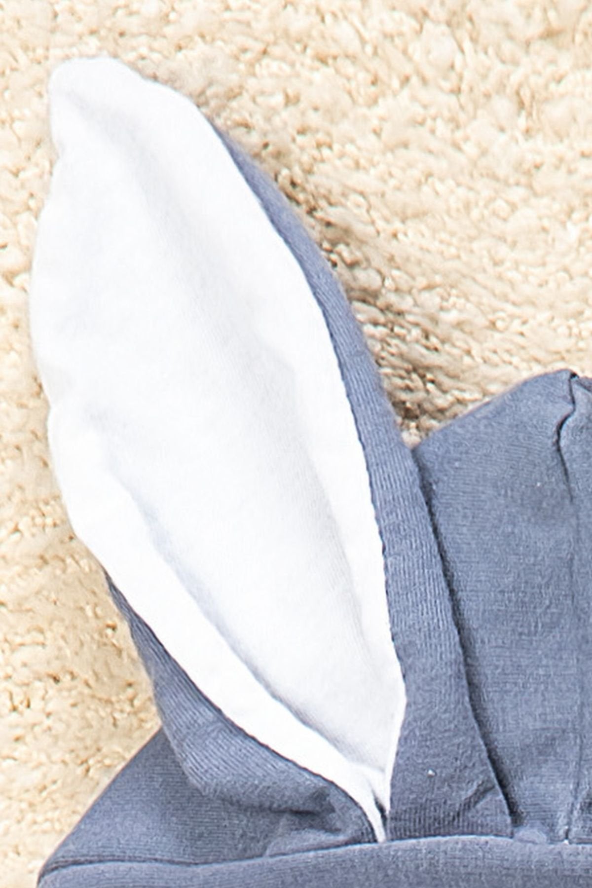 Tavşan Nakışlı  Kulaklı  Tulum