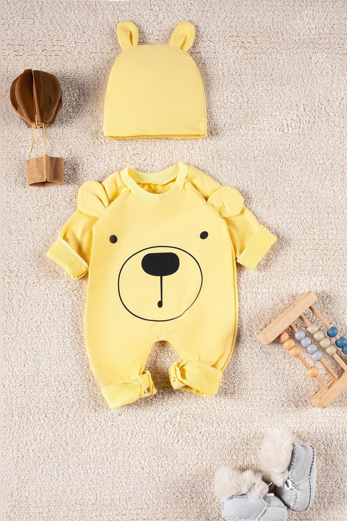 Gülen Yüz Desenli Şapkalı Bebek Tulum