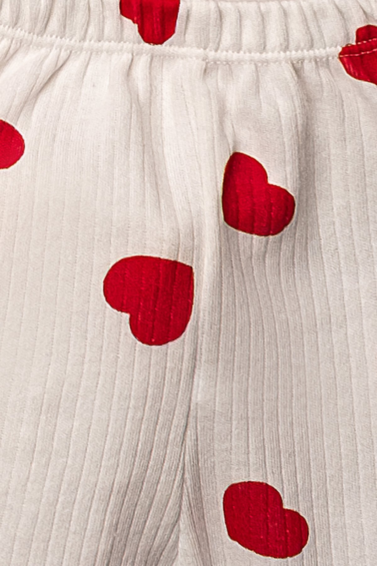 Küçük Kırmızı Kalp Desenli Organik Pamuk 2'li Alt Üst Kız Bebek Takımı