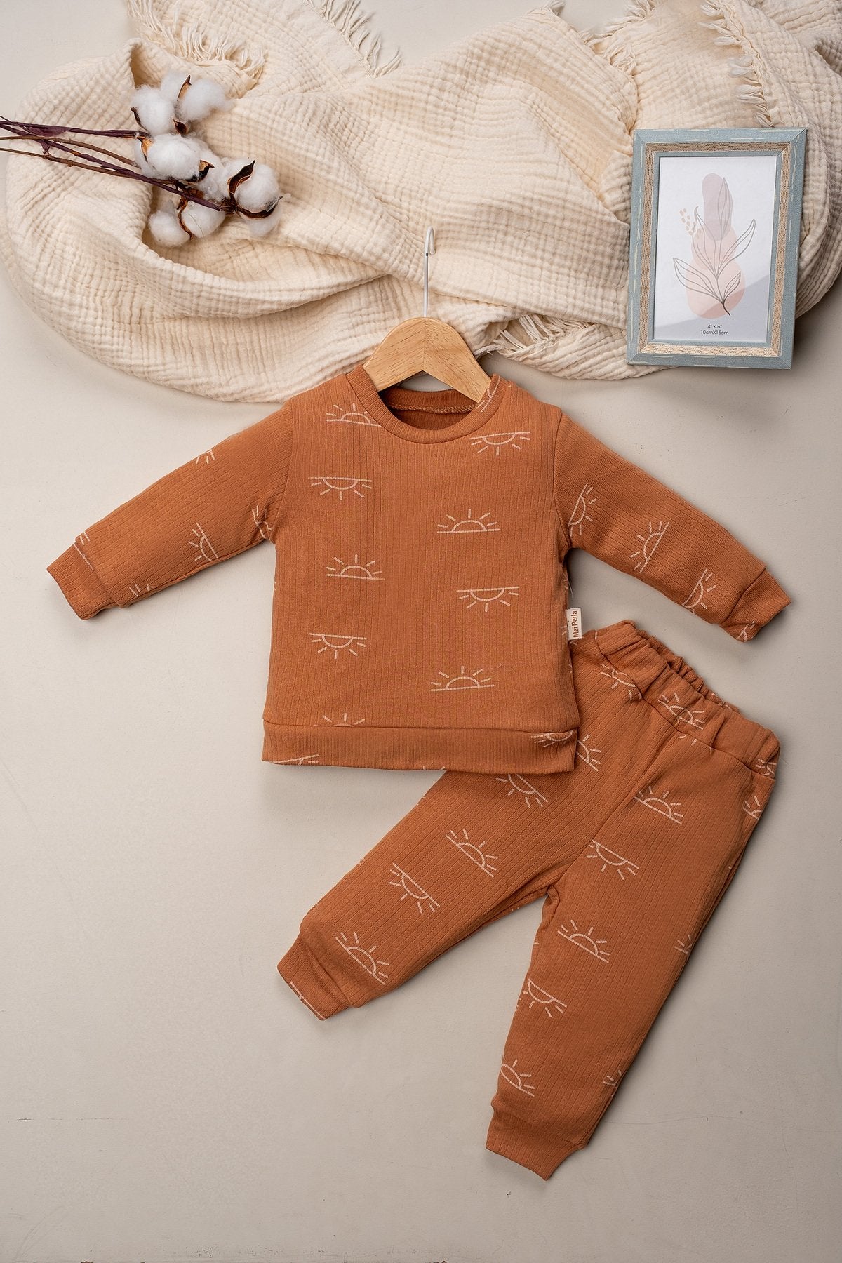 Alt Üst Güneş Desenli 2 li Bebek Takımı