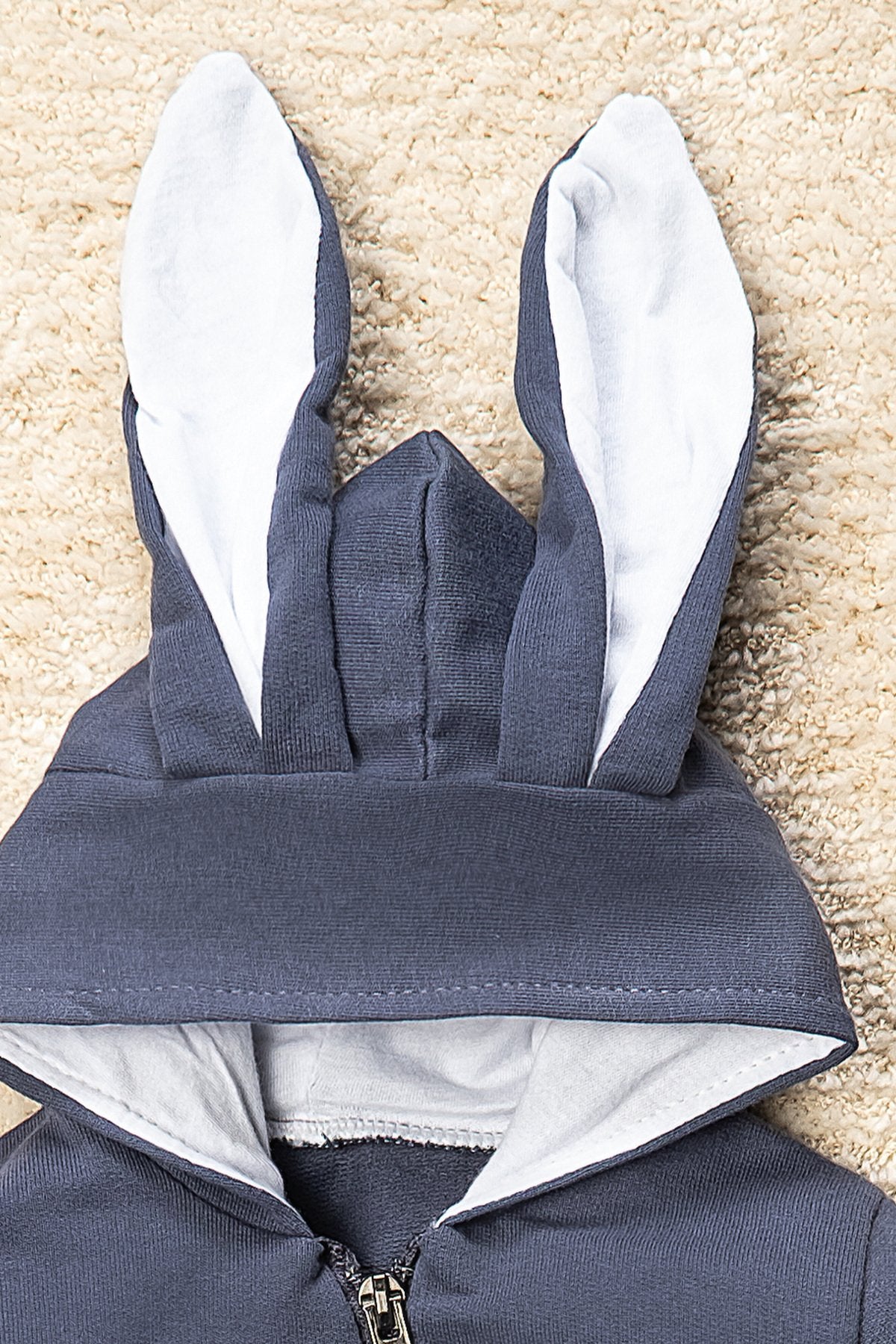 Tavşan Nakışlı  Kulaklı  Tulum