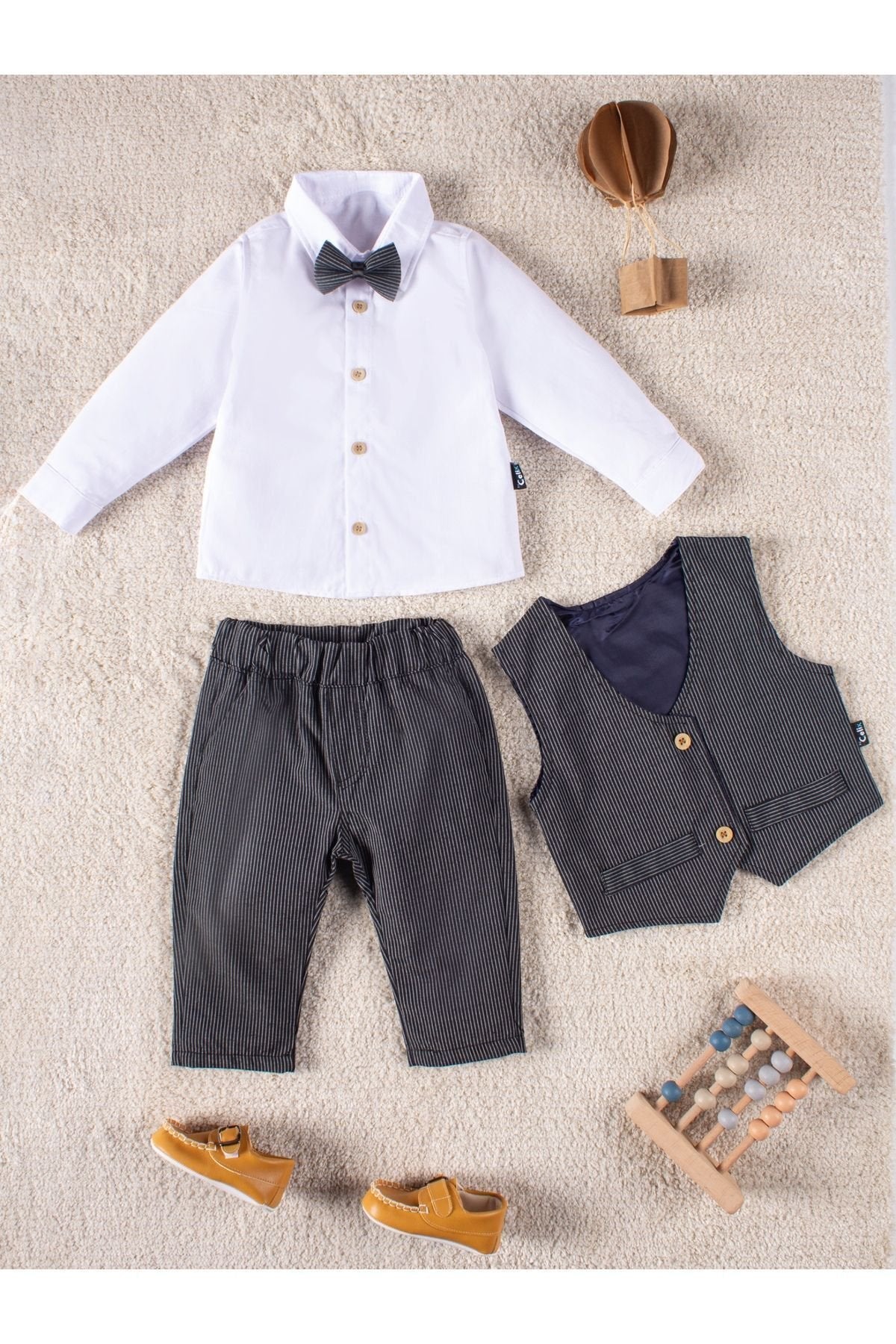 4 Parça Yelekli Gömlekli Erkek Çocuk Takım Elbise Özel Gün Kıyafeti