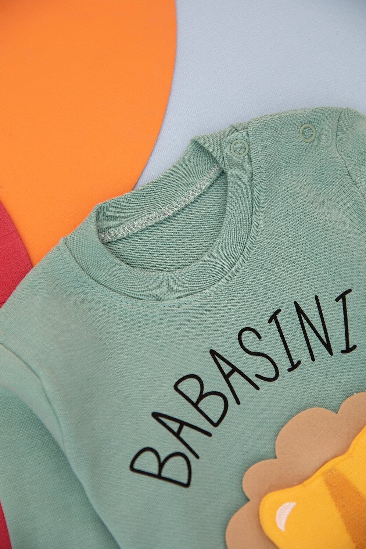 Babasının Aslan Oğlu Baskılı Gri Erkek Bebek Tulum